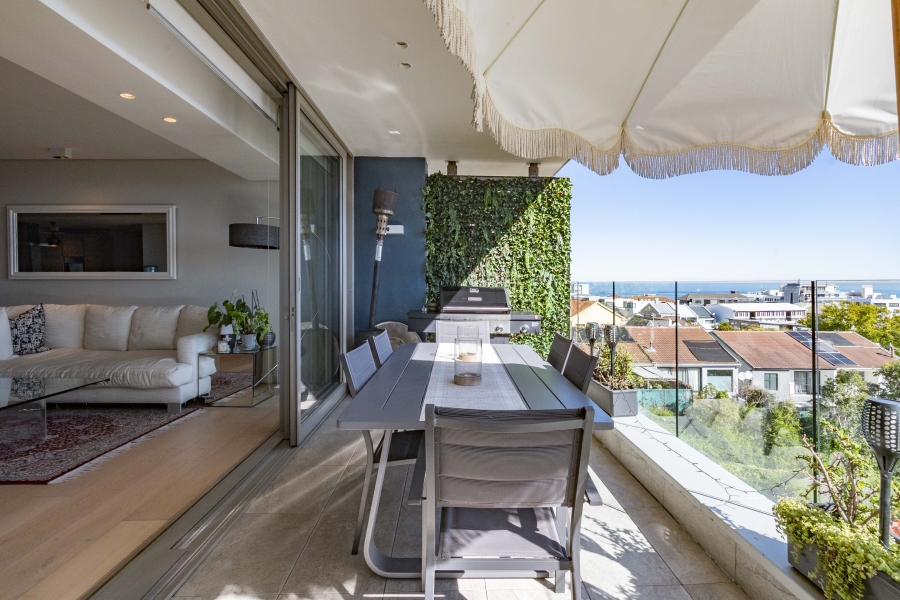 3 Bedroom Property for Sale in Sea Point Western Cape